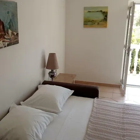 Apartment Palm Tree House *